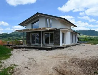 Casa in legno/ Subissati /Fabriano