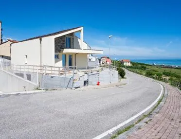 Casa monofamiliare realizzata in legno lamellare - Senigallia (AN)