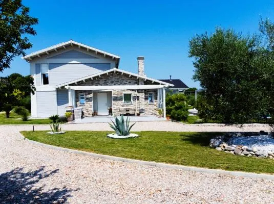 Villa prefabbricata monofamiliare in legno lamellare - Rimini