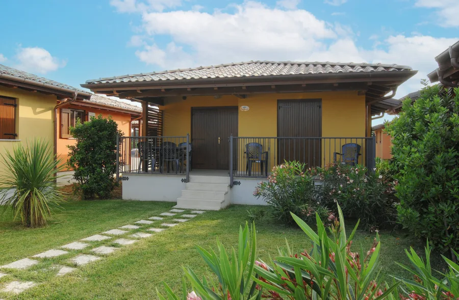 edifici, strutture, architetture e case in legno prefabbricate antisismiche