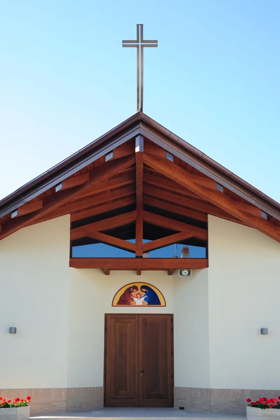 Chiesa “Sacra Famiglia” Pianello Vallesina