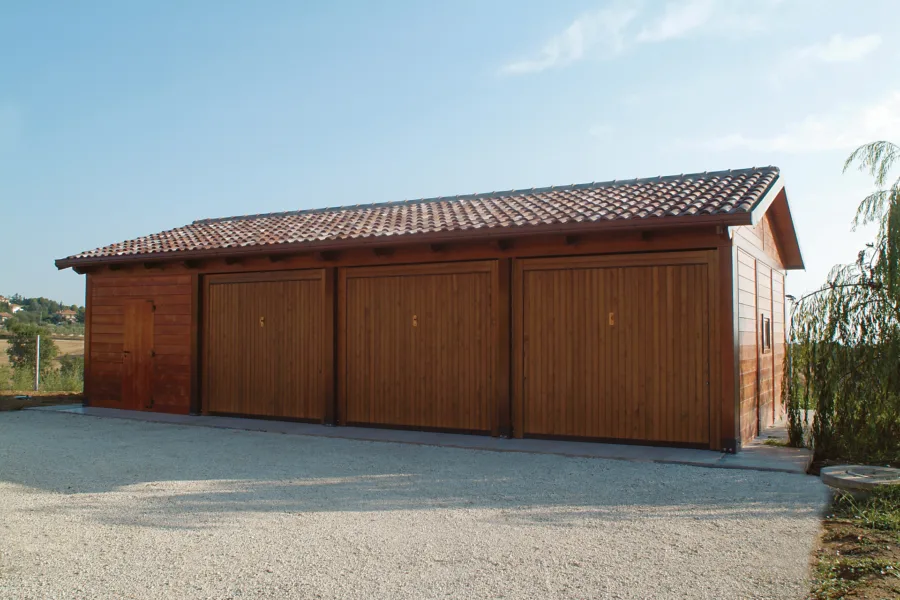 Garage in legno per esterno, box auto e casetta in bioedilizia