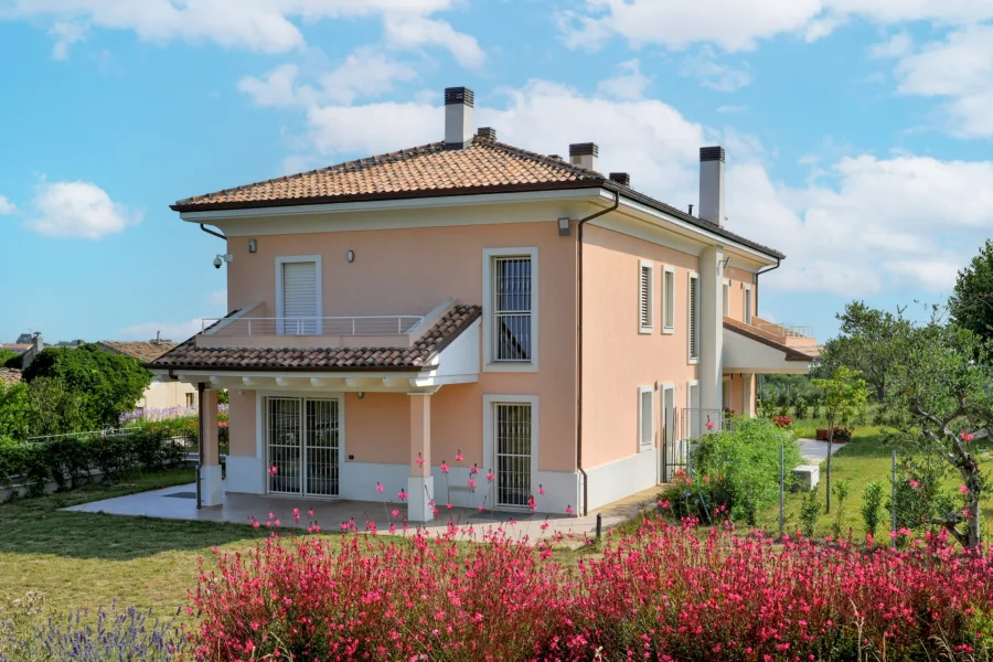 Case in legno Subissati fino a 100 metri: un investimento sicuro per te e la tua famiglia nel rispetto dell'ambiente e del pianeta.